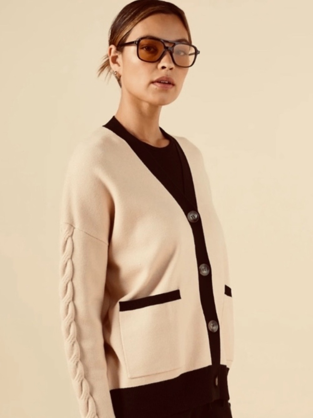 MONROW Super soft Sweater Knit ColorBlock Cardigan taupe and black
